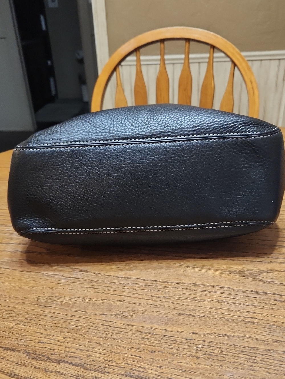 Michael Kors Tote Bag - Picture 6 of 10